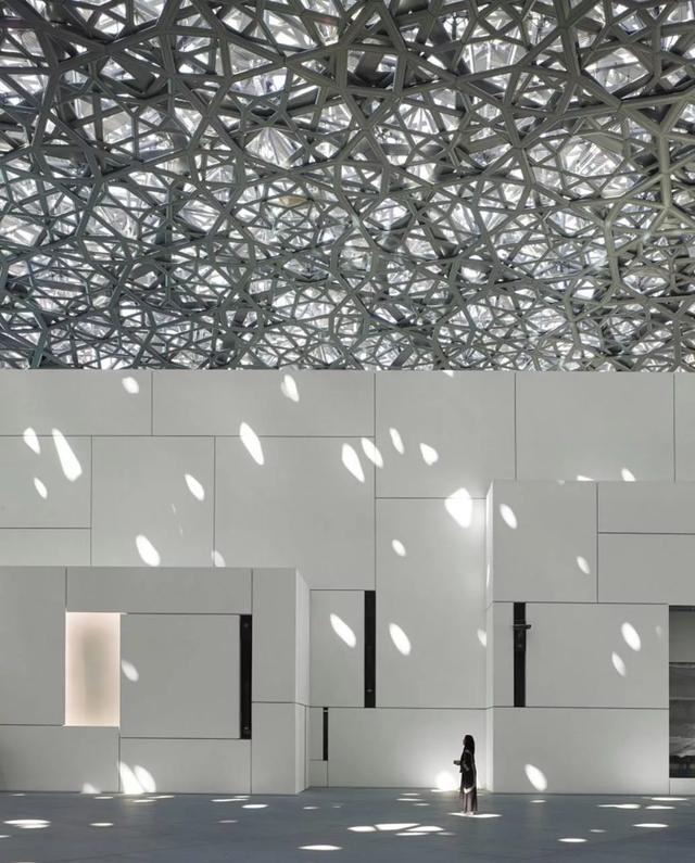 广汽传祺首款轻跑 影豹 一个全新开端