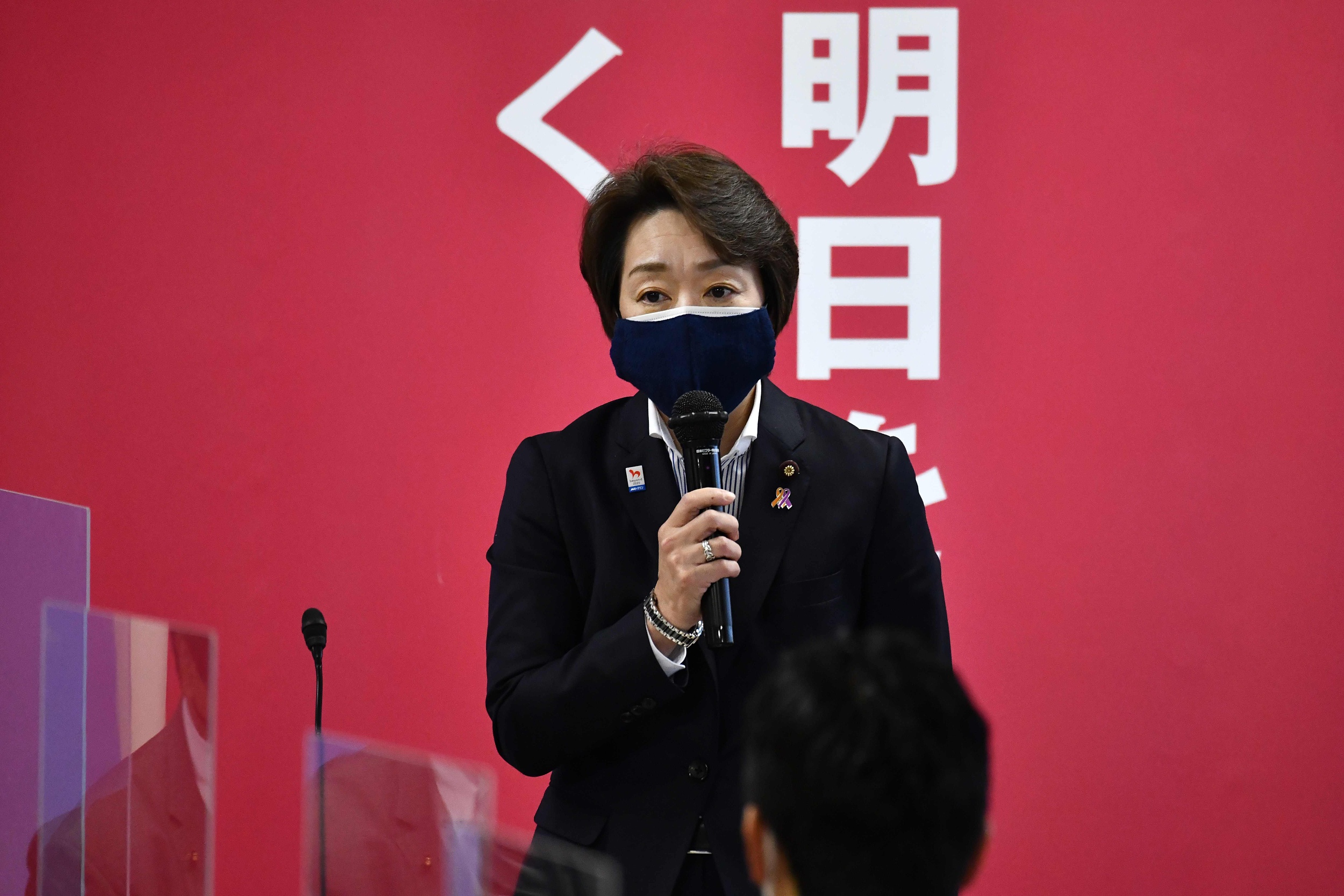 桥本圣子接任东京奥组委主席。