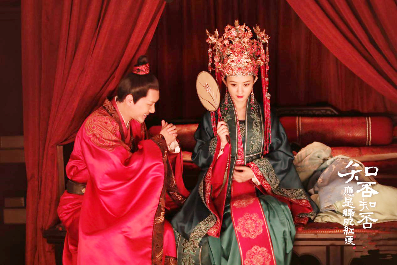 古装剧里的新娘扮相赵丽颖庄重杨幂霸气刘亦菲可人