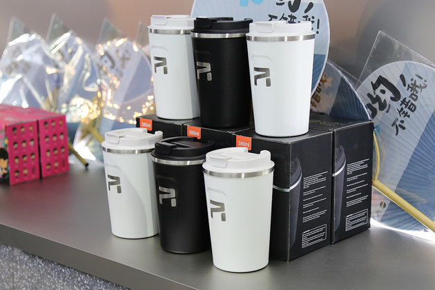 R SPACE城市异想空间北京开馆 开心赏车/融汇时尚