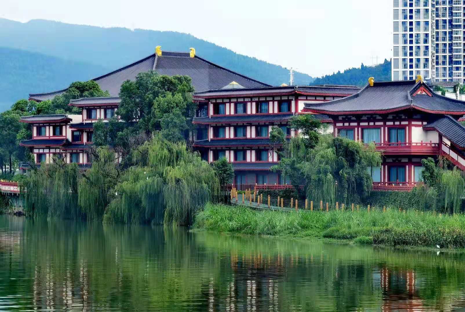 图组:广元城区最美的地方,四面环水,环境清新幽雅,景美如画!