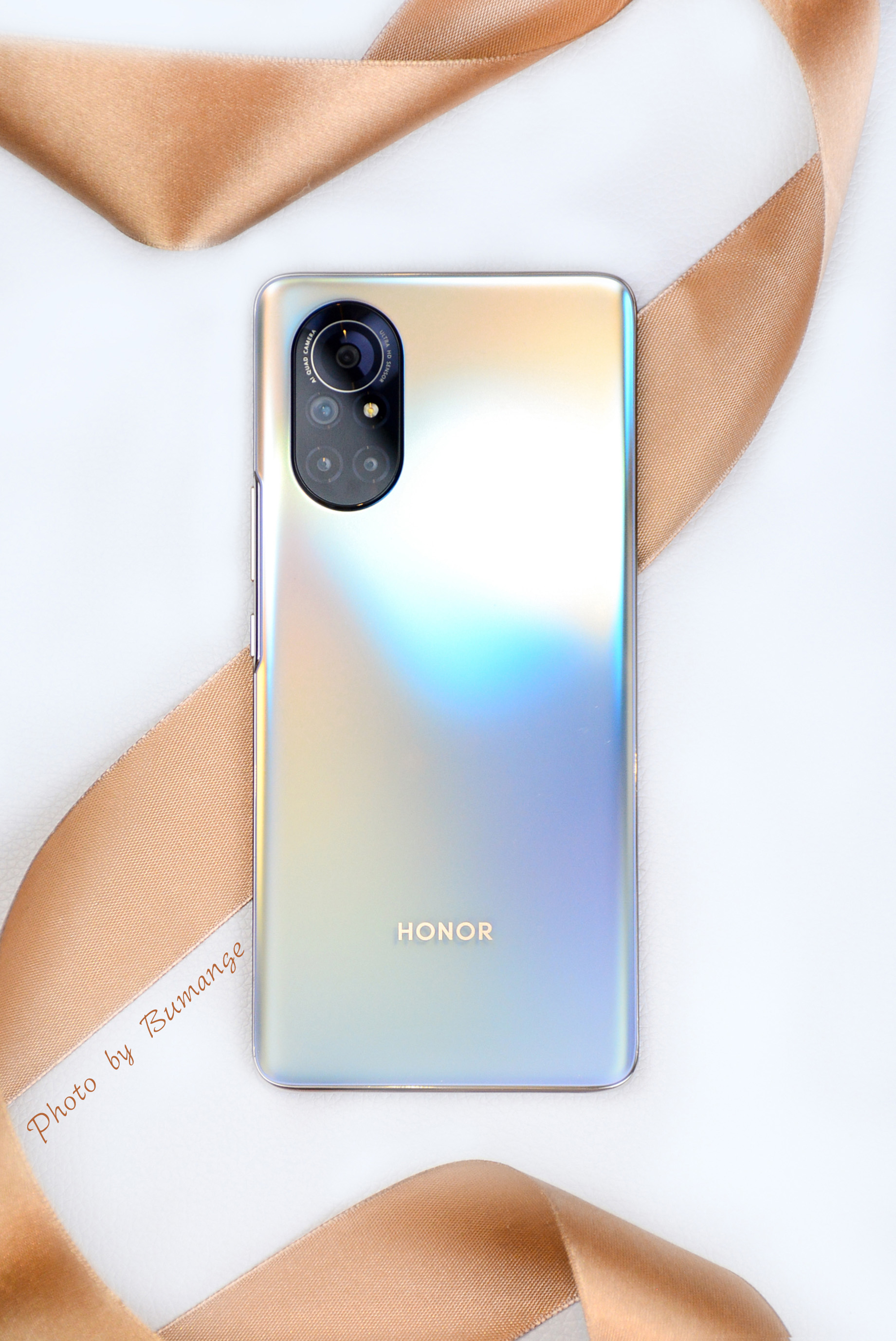 荣耀v40轻奢版真机实拍,5g大屏手机新宠,创下两项"之最" __凤凰网