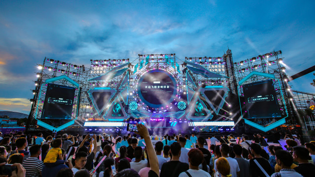 水陆狂欢,嗨爆日夜!上海欢乐谷ev电音节爆燃开场