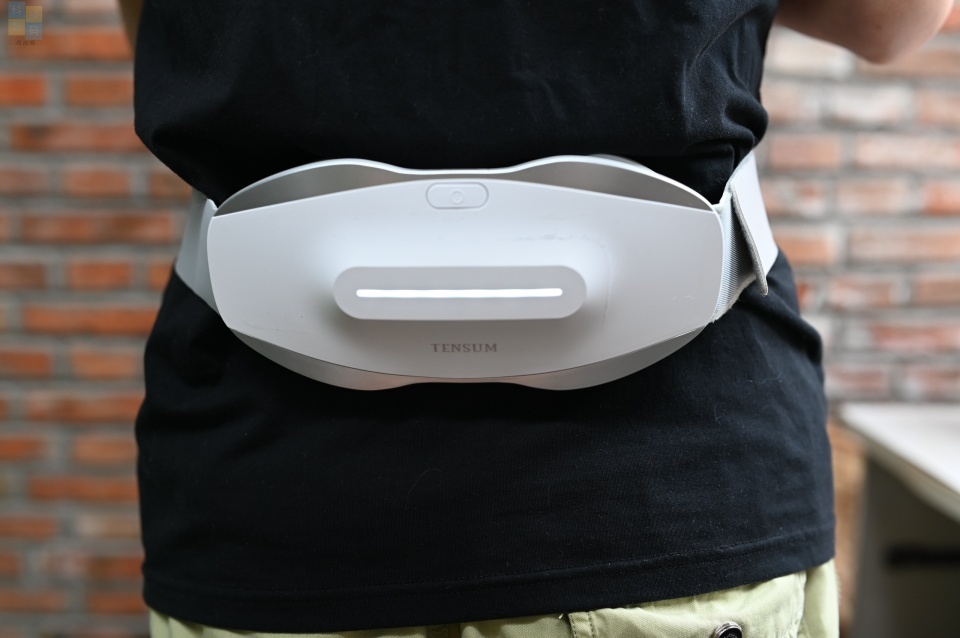 真人按摩般体验，缓解腰部酸痛好工具，十星小双鱼腰部按摩器体验丨按摩视频腰部