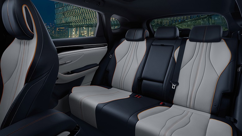 比亚迪宋plusdmi正式上市售价1468万元起