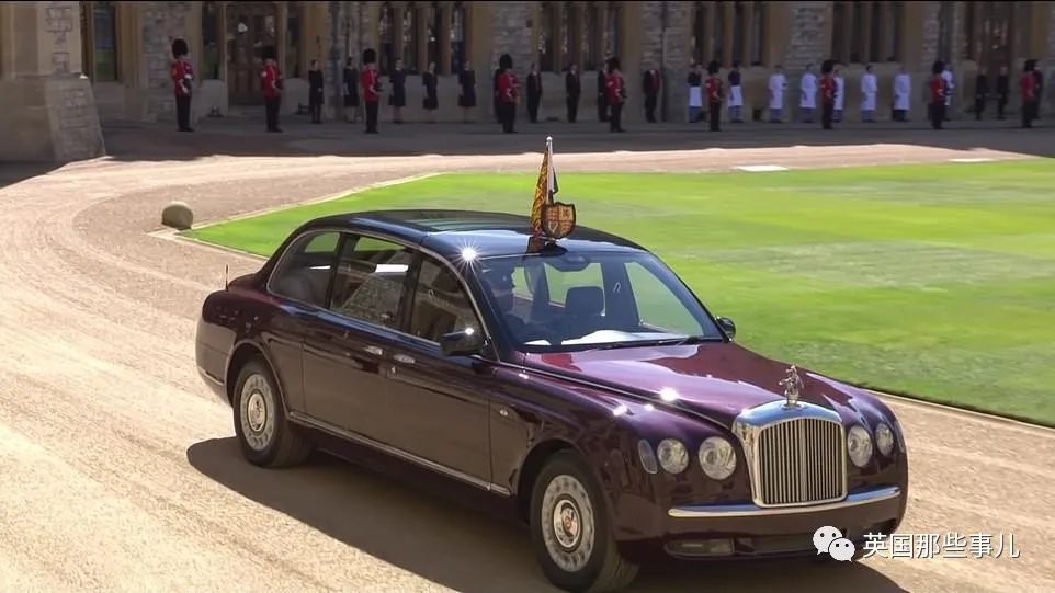 菲利普亲王的葬礼在温莎举行,女王正式和相伴73年的丈夫告别了