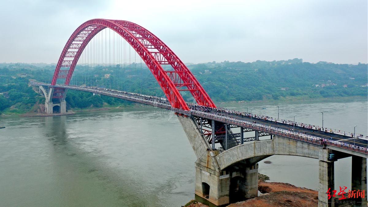 合川嘉陵江大桥图片