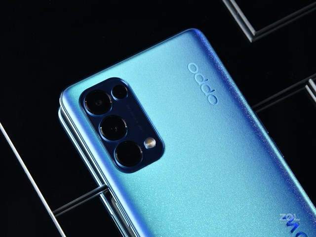 12期免息日付不到10元 购oppo reno5 pro上京东更超值