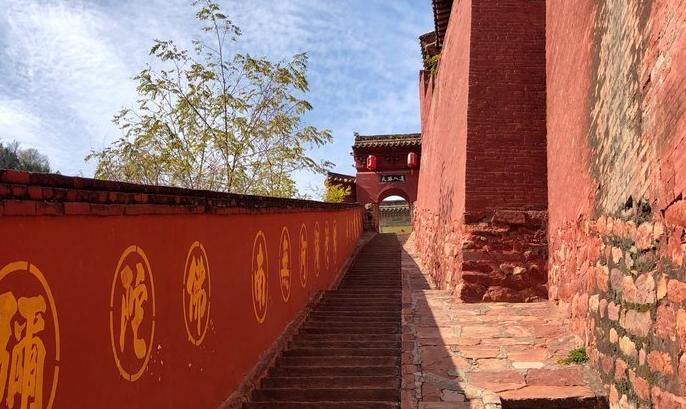 隰县小西天:中华第一悬塑奇观,惊艳!