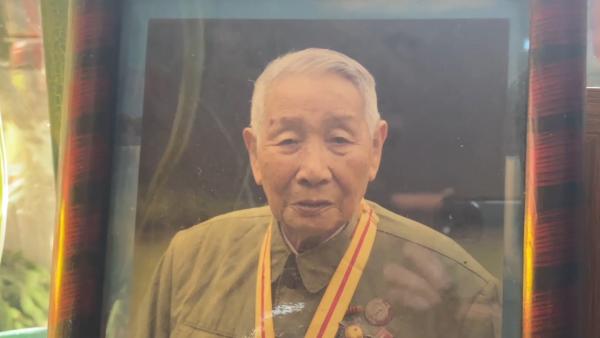 用故事讲述革命历史——探访上海新四军历史研究会百岁老战士