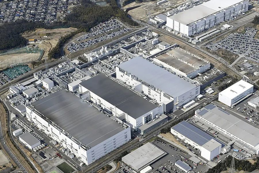 东芝公司在日本中部横滨市的工厂。