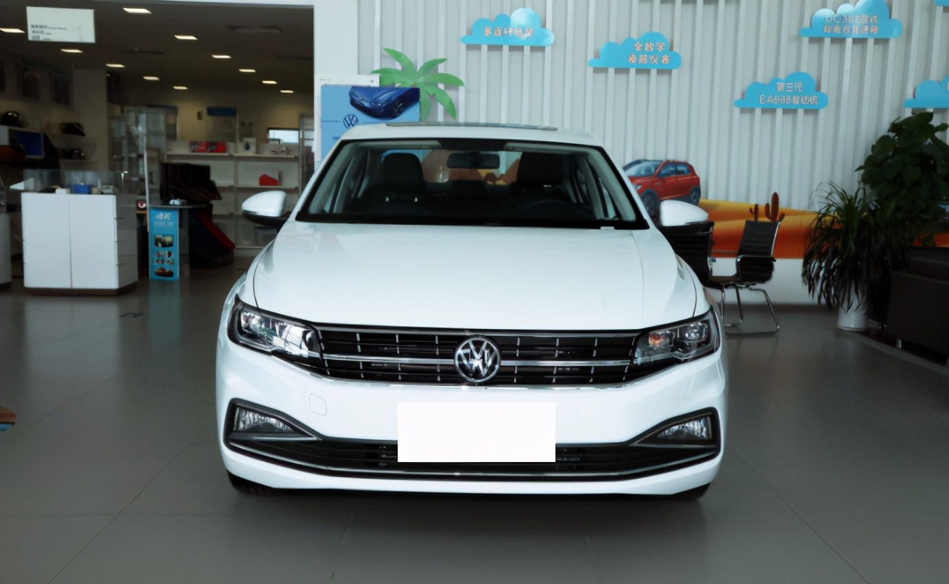 大众宝来30周年纪念版来袭售价1353万元你怎么看