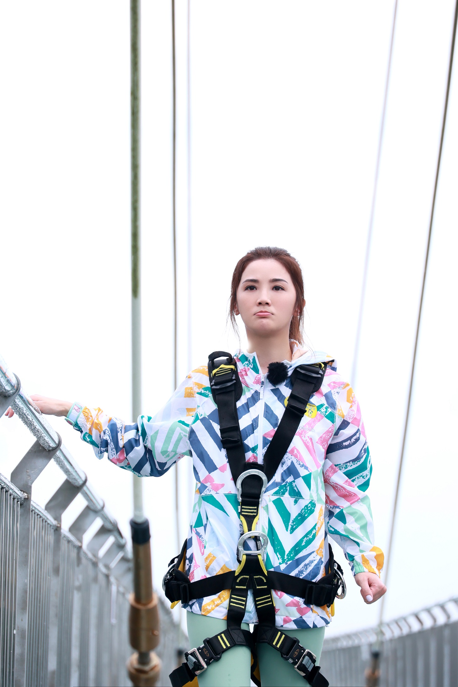 twins《完美的夏天2》热播中 阿sa阿娇挑战"魔鬼秋千"超刺激