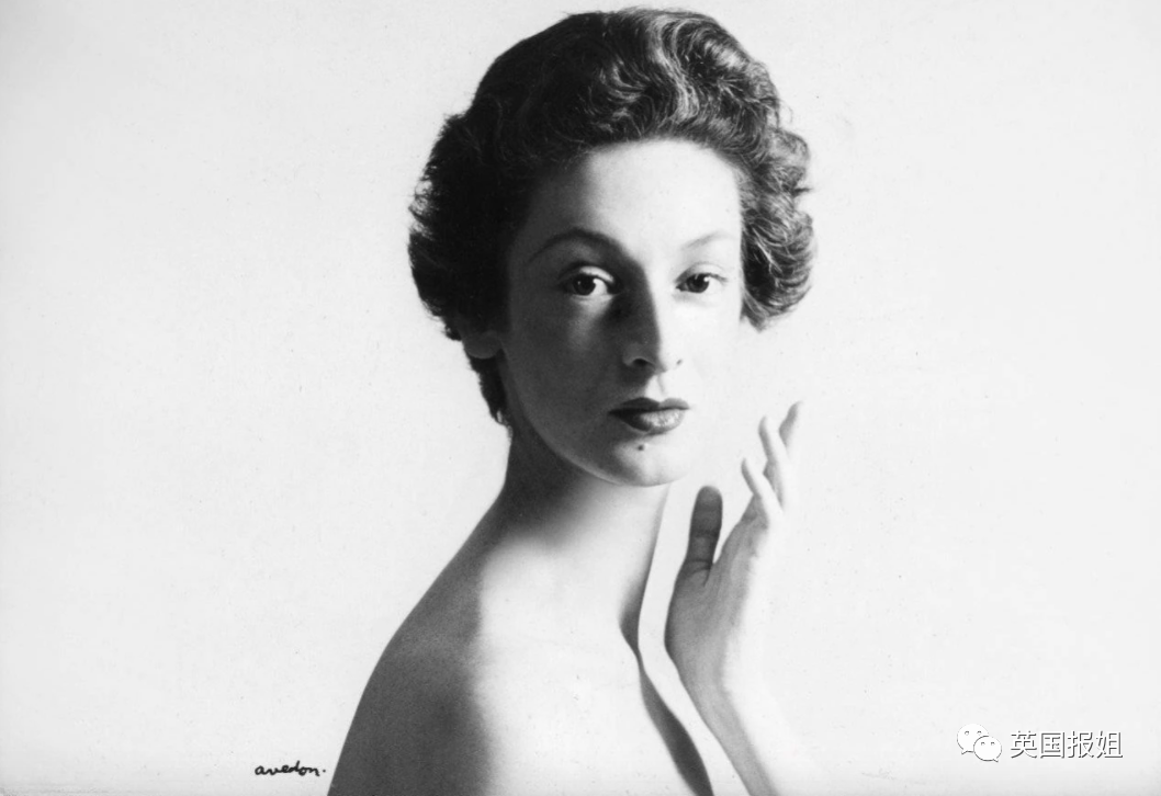 热吻中国女星,吸毒濒死被骂?意大利千亿家族贵公子作妖不断