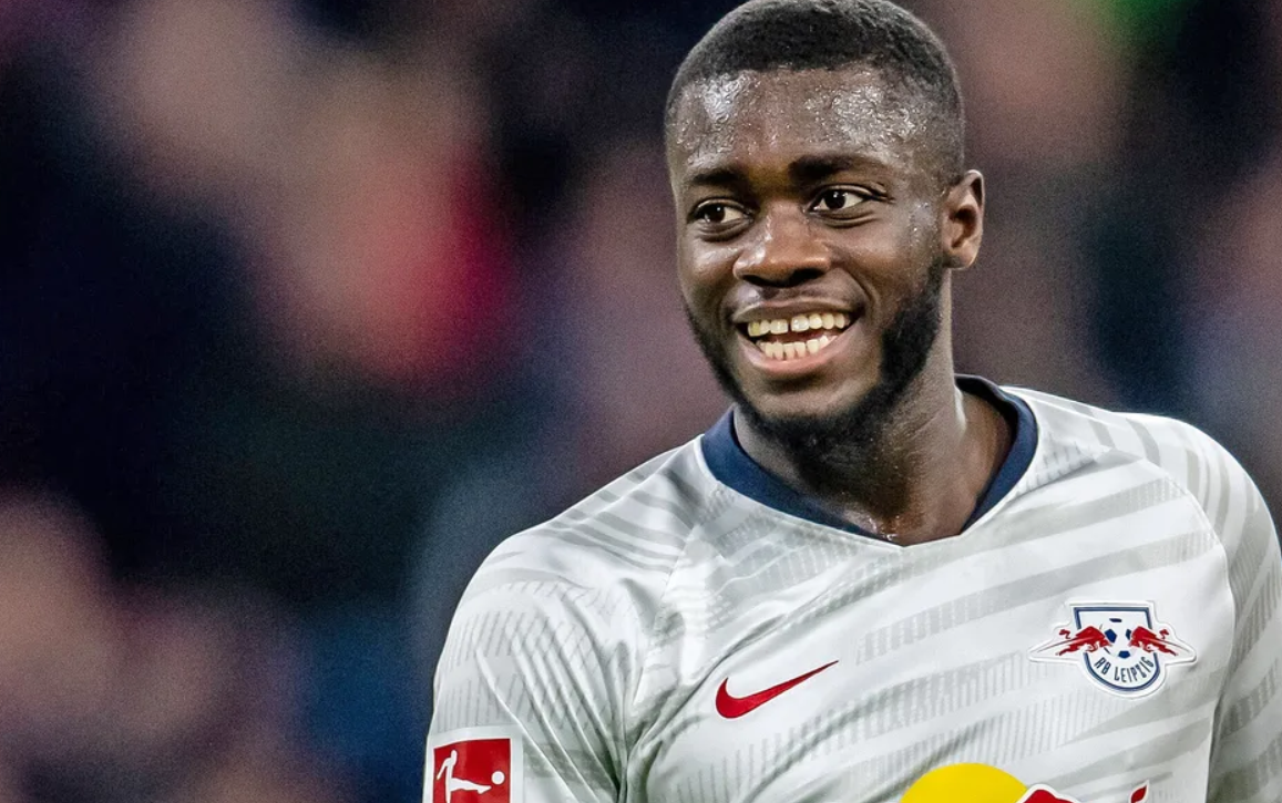 德媒拜仁和乌帕梅卡诺方面的谈判已经很深入