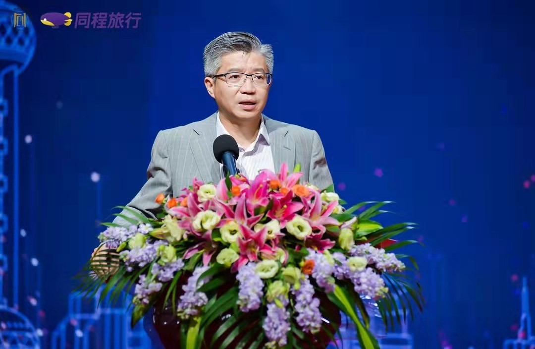 (图为上海长三角商业创新研究院院长,复旦大学管理学院院长陆雄文