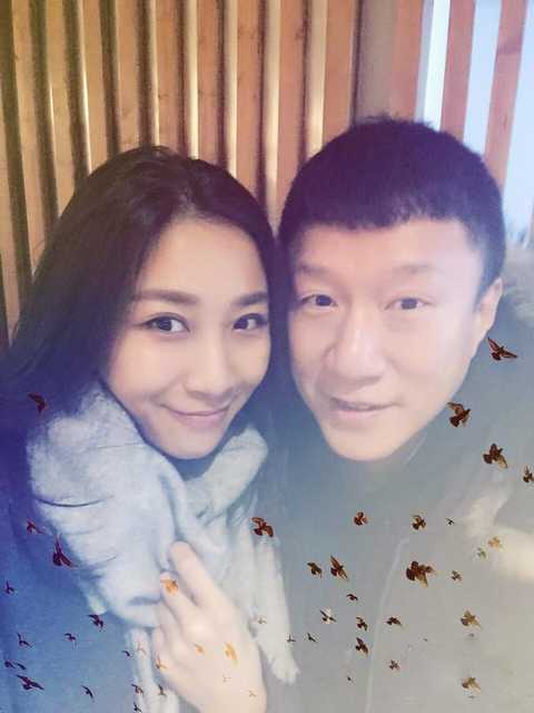 孙红雷大秀恩爱小15岁娇妻身材颜值出众与那英同框一点都不输