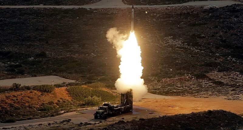 s-300防空导弹发射瞬间 资料图