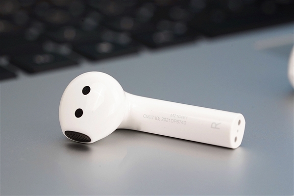 redmi首款半入耳式耳机图赏:首发仅159元/续航20小时