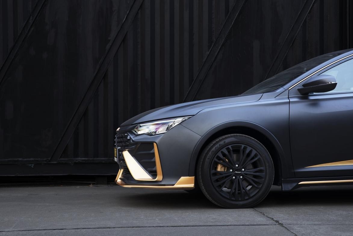 1279万起售奕炫max暗夜版应该是超值的官改车了吧