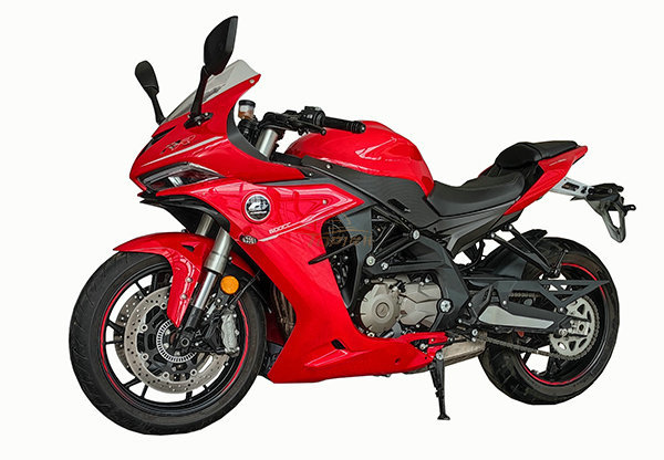 贝纳利龙六再次改款 qjmotor赛600确认更换牌照框__凤凰网