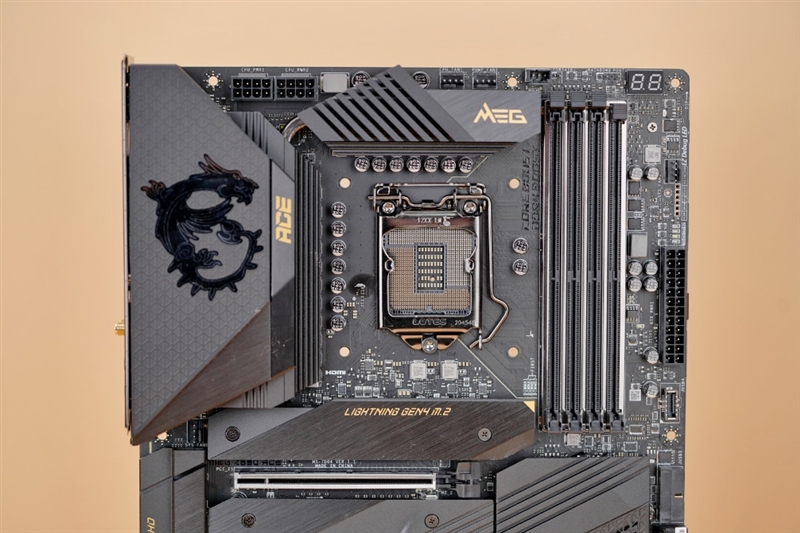 恐怖的战神主板!微星Z590 ACE套装评测:内存与CPU超频独步天下