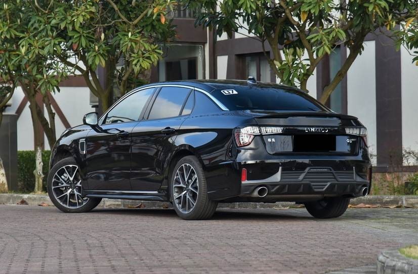 领克03 phev:一辆有驾驶乐趣的插电混动车型应该是怎么样的?