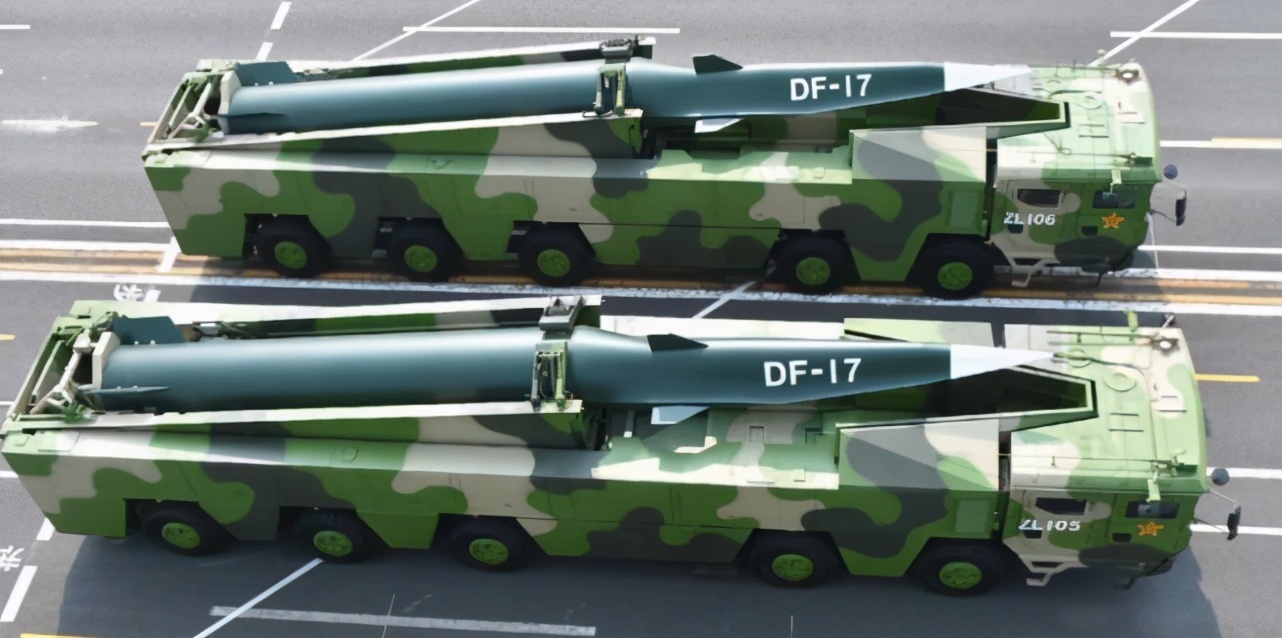 图为东风17导弹近年来,随着世界局势的发展和变化,各国的国防实力也在