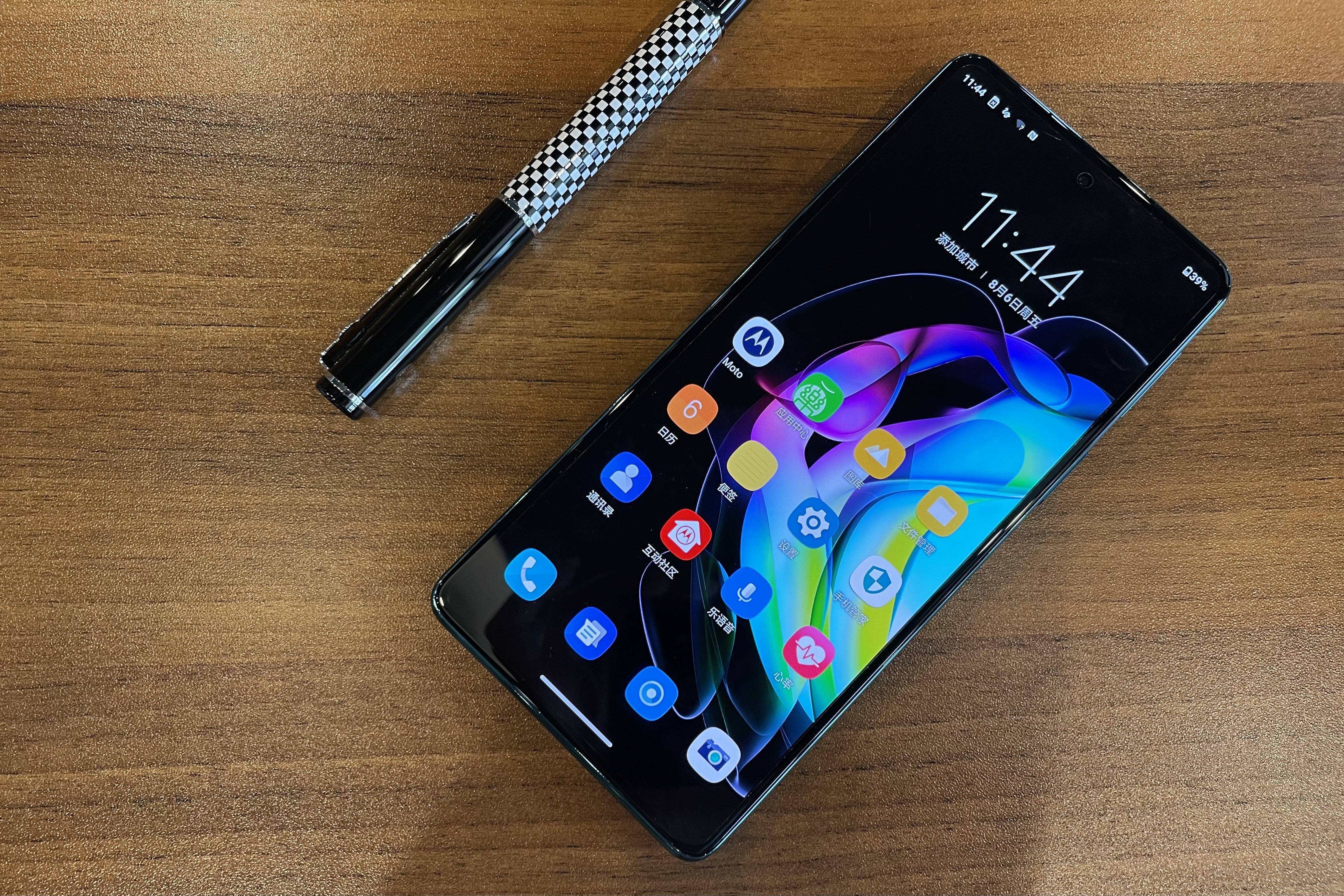 摩托罗拉edge轻奢版评测:国际大厂血统,轻薄极致之选