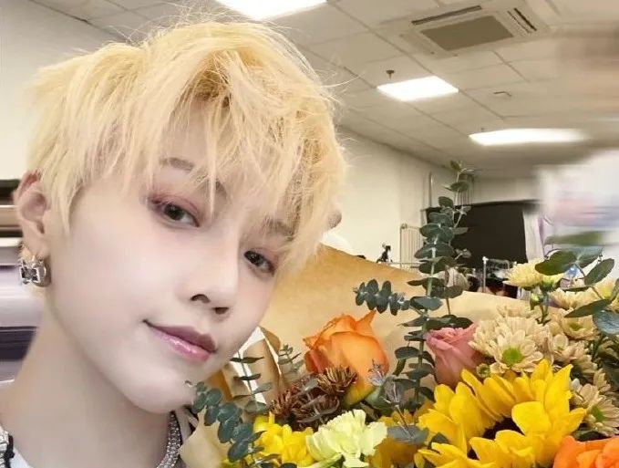 作者| 郭文 殷秦 李萌 李晓雨李倩 张子悦 张珺 朱嘉慧第一现场1.