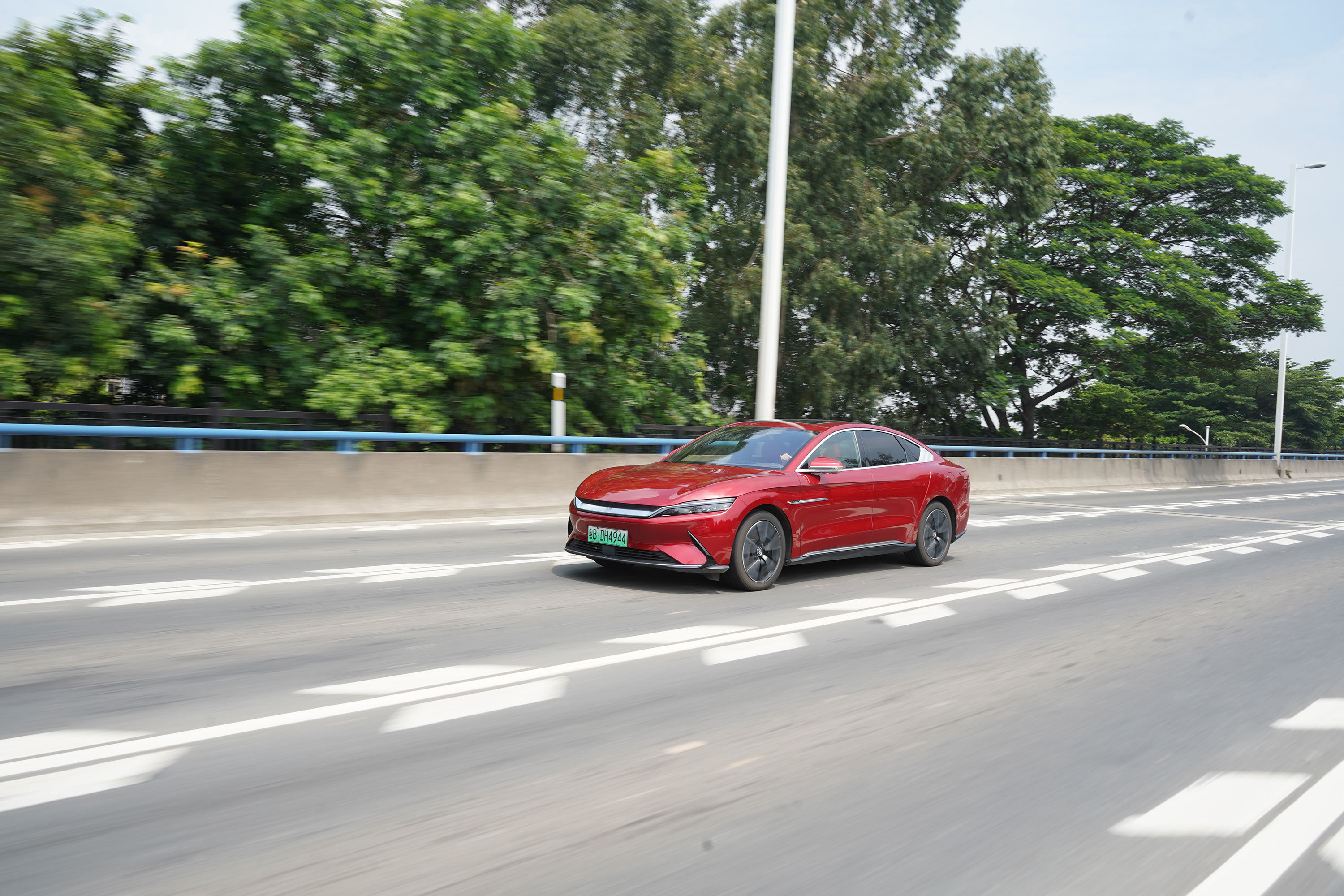 深度试驾比亚迪汉ev不愧是自主品牌卖得最好的中大型电动车