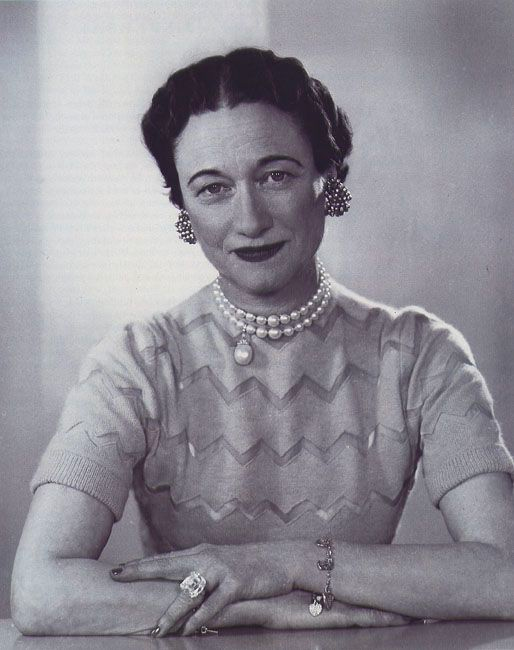 私荐||差点成为王后的温莎公爵夫人,为啥不戴英国珠宝品牌?