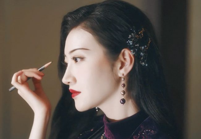 景甜在司藤的造型是李萌做的这位造型师还有很多出圈造型