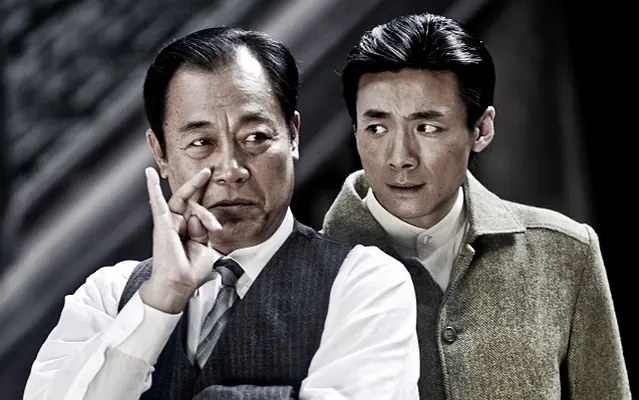 从内容的故事性上来看,《潜伏》是一部非常优秀的作品,故事情节严谨