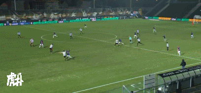 Phát trực tiếp trong tháng Mười Một- vòng thứ bảy chuỗi một cái cưa AC Milan bốc 2-2 với Verona
.