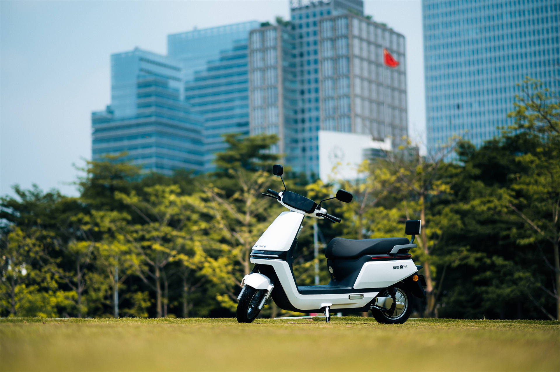 电动自行车也能无惧续航焦虑?爱玛a500电动车实测体验