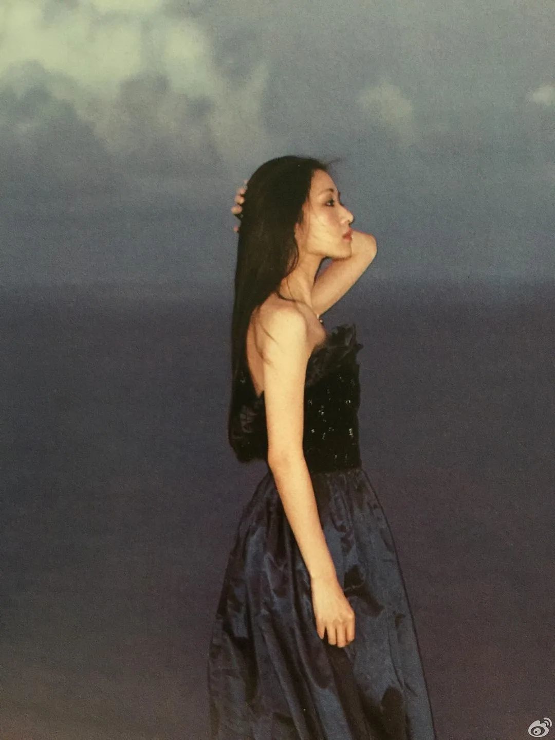 1983年胡因梦拍了最合她心意的电影《海滩上的一天》.