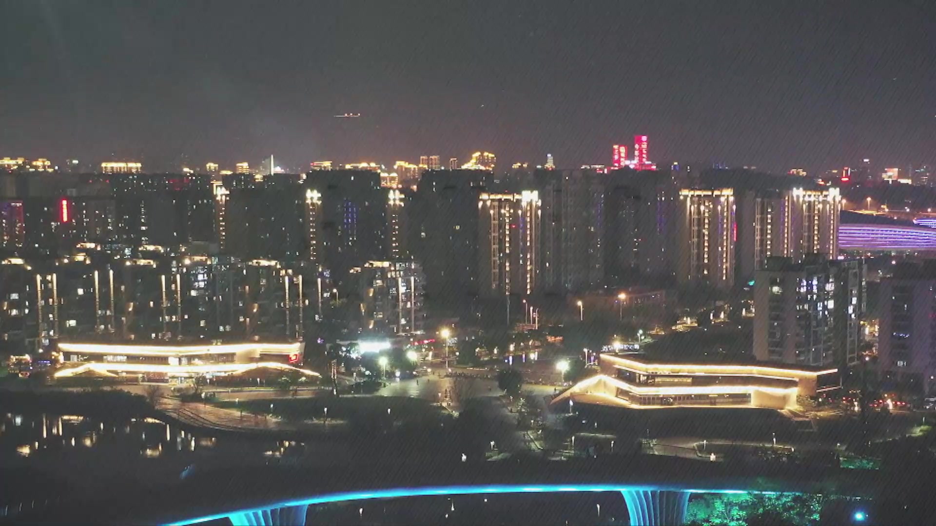 瞰中国·夏之绚烂|昼登青云端 夜踏星河路