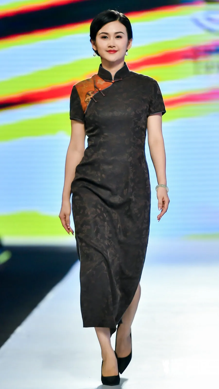 2021广东时装周(春季)秀场直击——慧霞旗袍2021岭南旗袍发布会