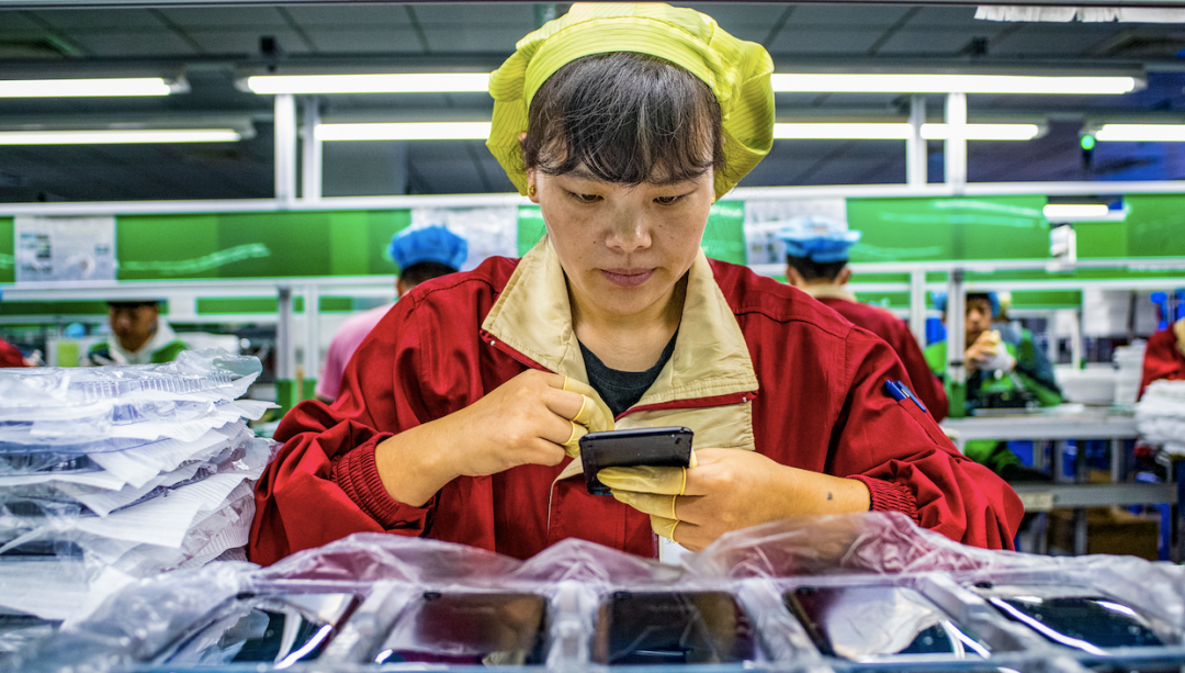 年轻人正抛弃工厂