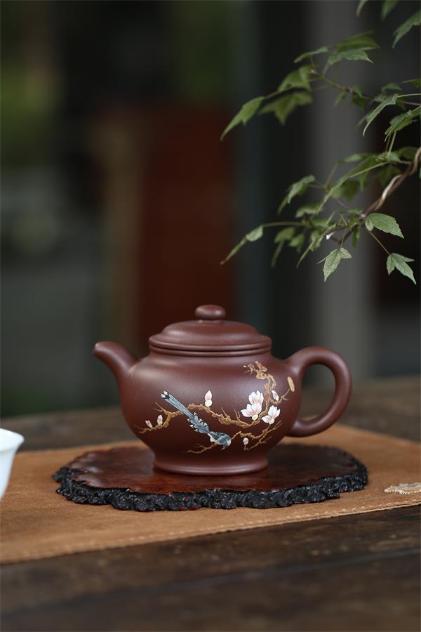 黄文静:摹古出新的紫砂泥绘