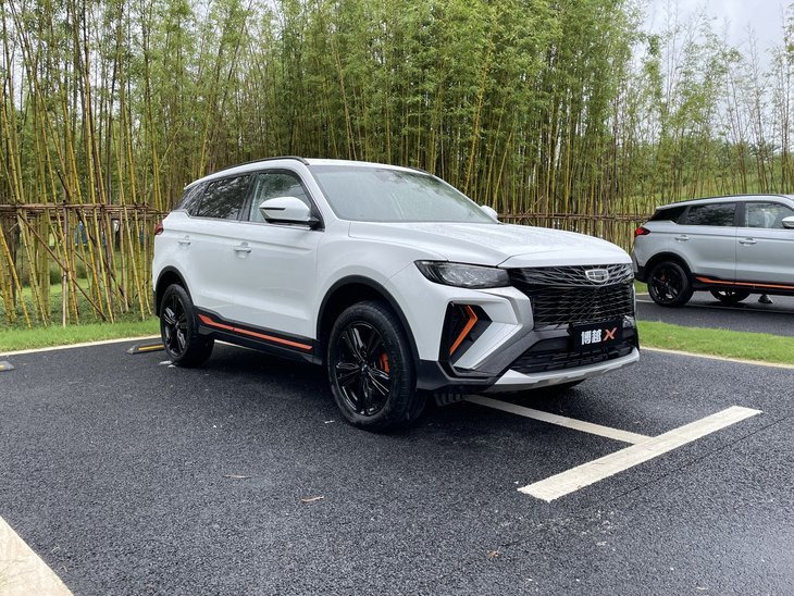 2021成都车展吉利博越x正式发布造型更年轻
