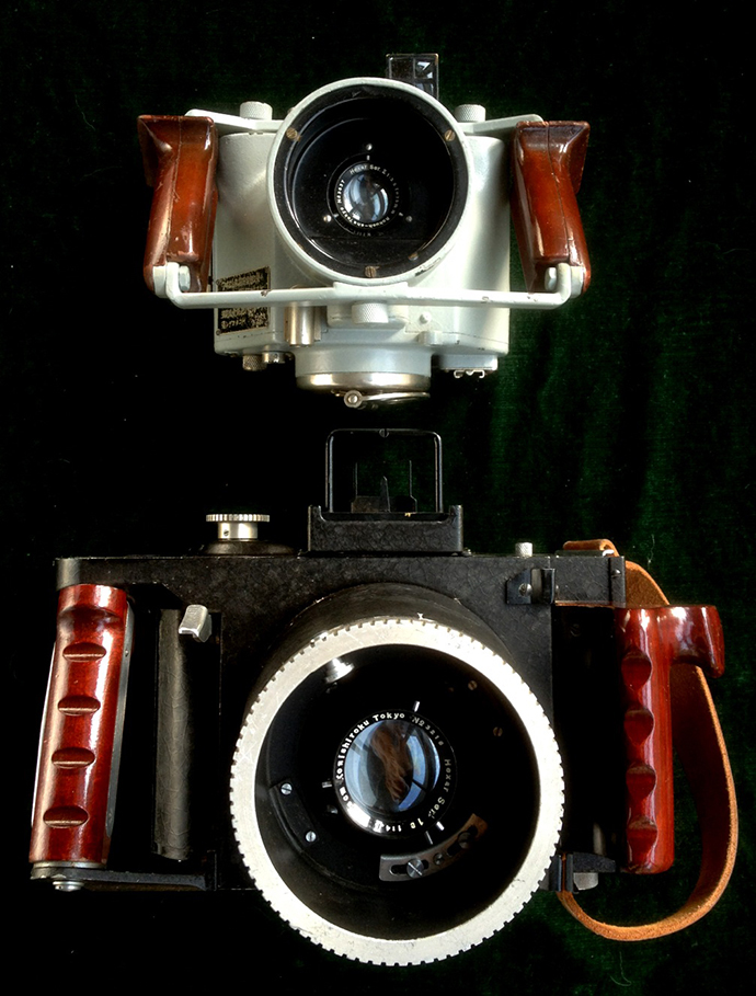 日军陆军和海军航空兵照相机 受访者收藏、供图