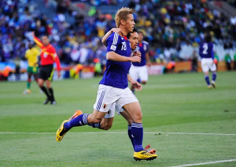 中场也能单箭头 巅峰的本田圭佑到底是何方神圣 凤凰网