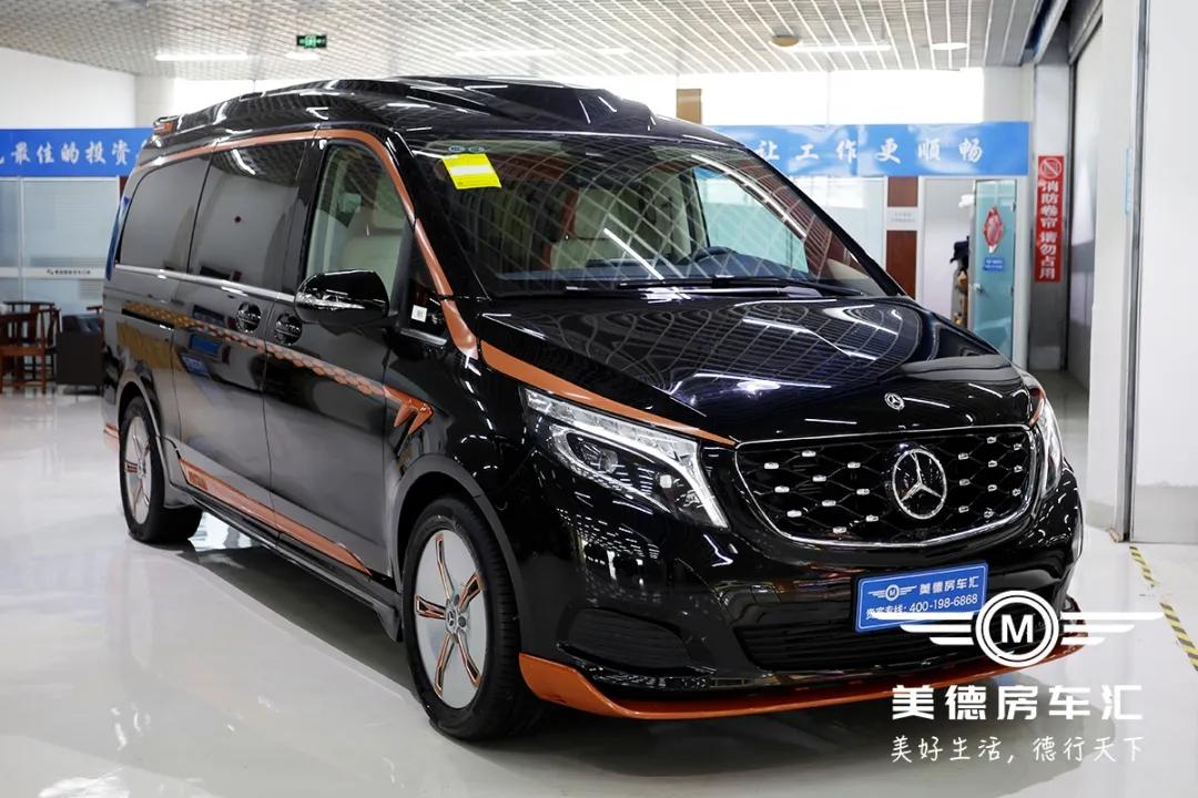 新款9速奔驰傲旋大白鲨实拍,豪华游艇级内饰,商务接待太有面子了