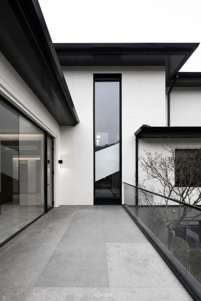 杭州1000㎡别墅设计,三面落地窗环绕,竟如此素净雅致!