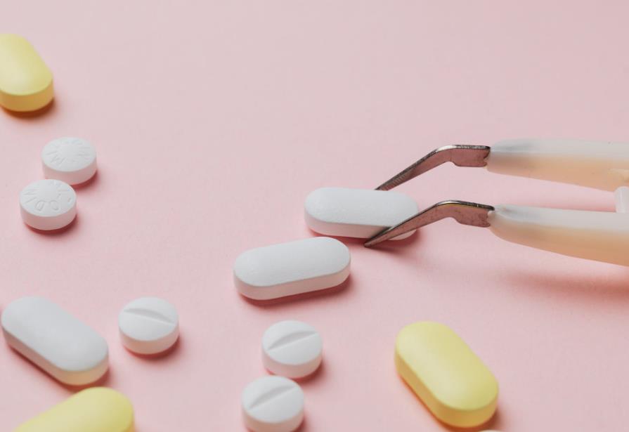 鲁抗医药收土地补偿信披不及时 董事长彭欣等收