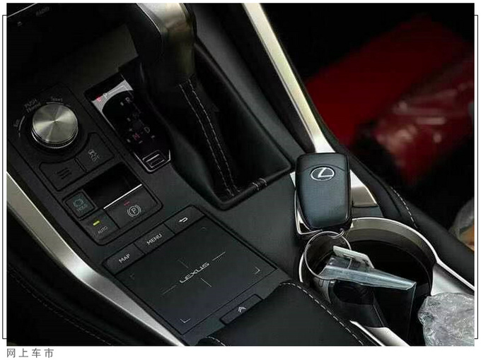 雷克萨斯NX到店实拍搭2.0T引擎/内配悬浮屏幕-图6