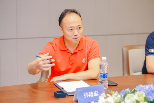 新浪集团和华创证券达成战略合作协议共建券商数字化服务新生态