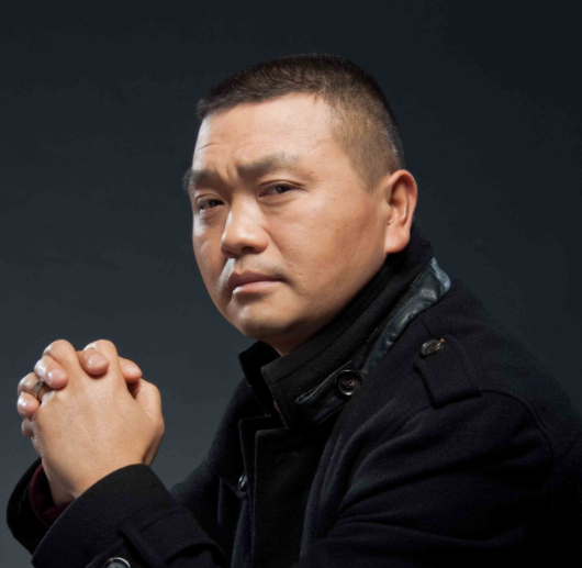 雄志集团创始人成雄志专访：选择进入金融业，是想跟父亲一样报效国家